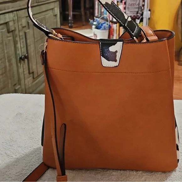 Awesome, NWOT Tan with Cow Decor Handle is a UnBranded Shoulder Bag/Cross Body. - Picture 6 of 16